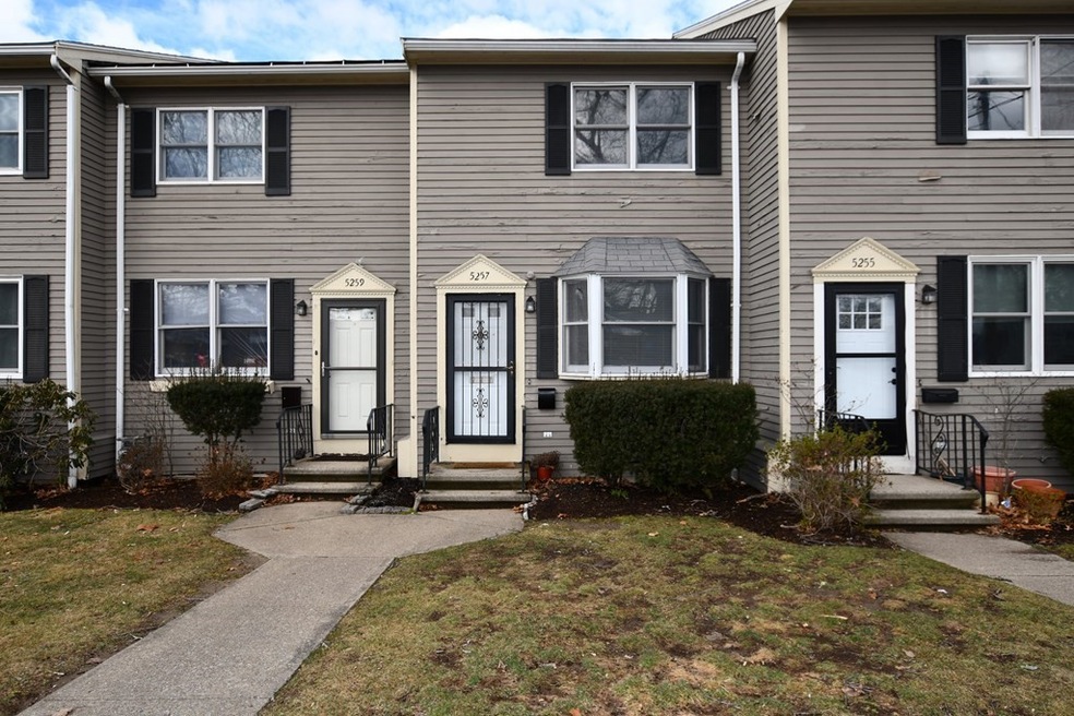 5257 Washington St unit 2, West Roxbury, MA 02132 - photo 1