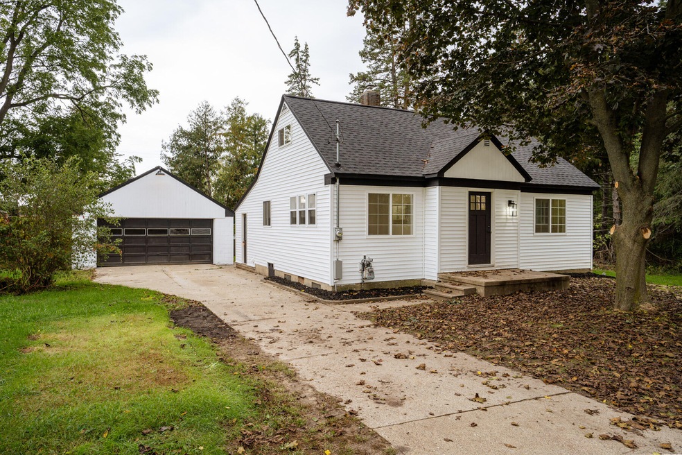 1829 Leonard St NE, Grand Rapids, MI 49505 - photo 1