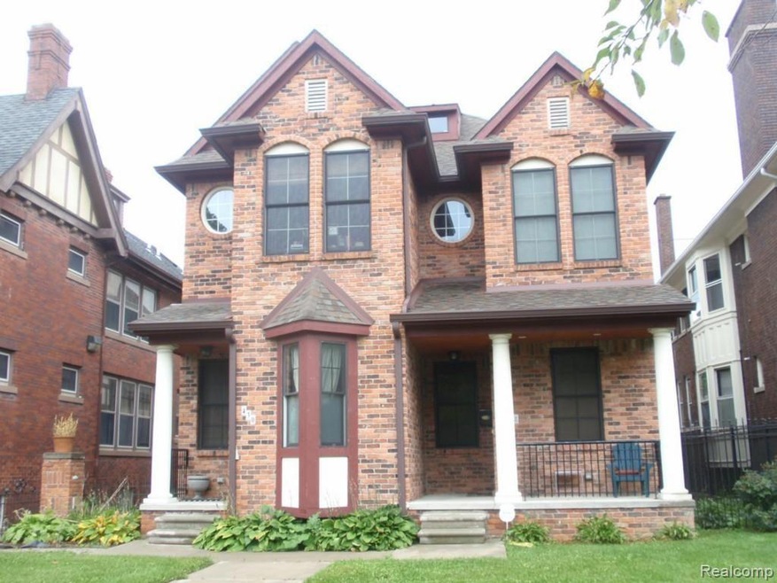 428 E Ferry unit 6, Update, MI 48202 - photo 1