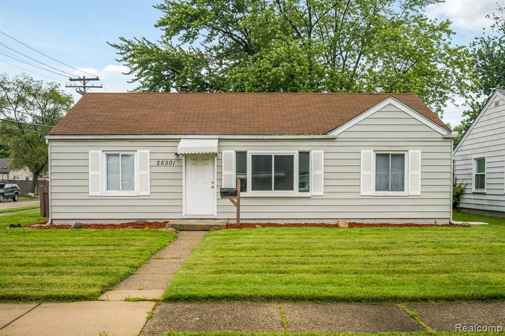 26501 Ridgemont St, Roseville, MI 48066 - photo 1