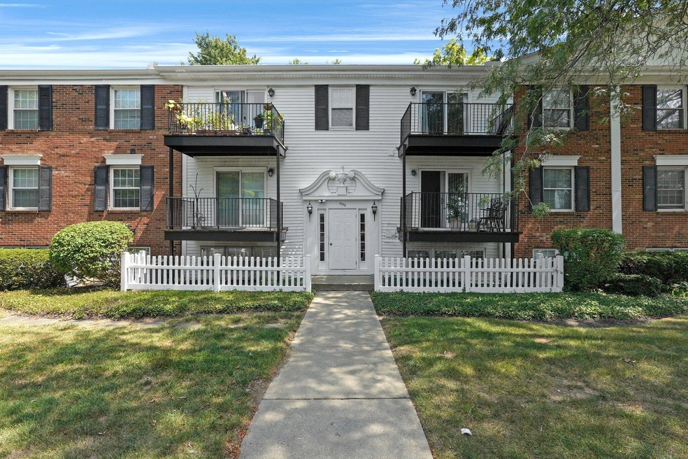 1450 Slade Ave unit 303, Columbus, OH 43235 - photo 1