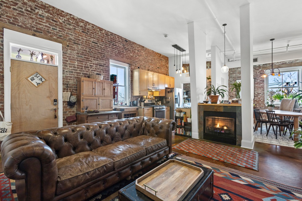 43 Chestnut St unit 301, New Haven, CT 06511 - photo 1