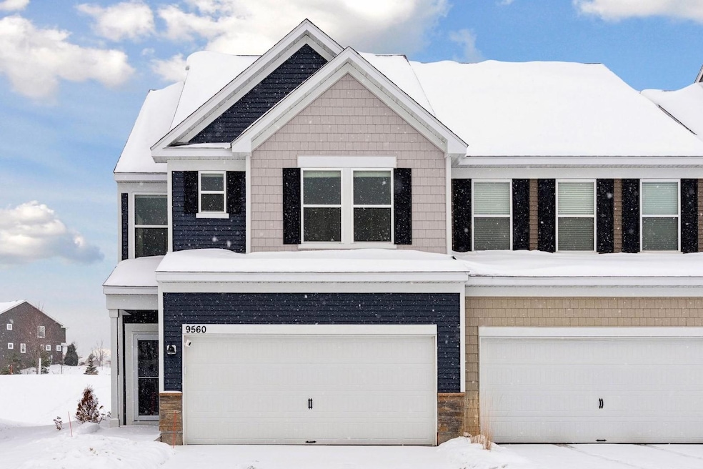 9560 4th St N, Lake Elmo, MN 55042 - photo 1