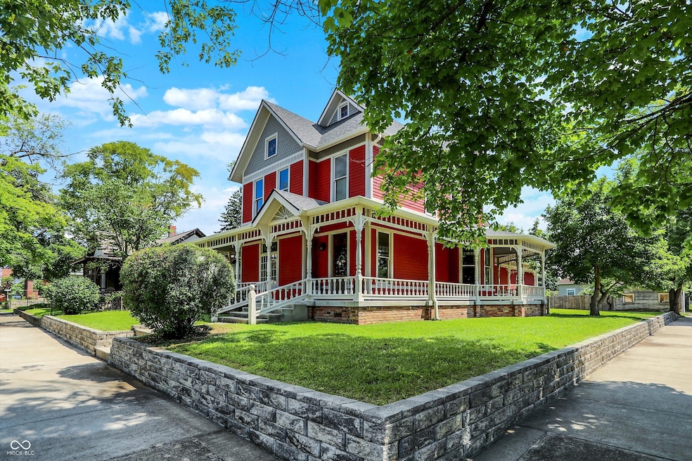 For Sale $650,000 • Co-Listing Agent