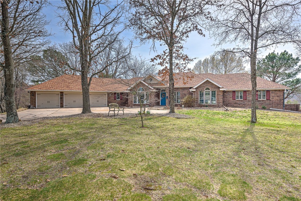 54 Mckenzie Dr, Bella Vista, AR 72715 - photo 1