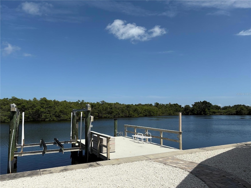 View and dock & lift