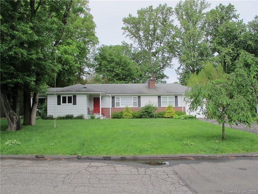 88 Sanford Ln, Stamford, CT 06905 - photo 1