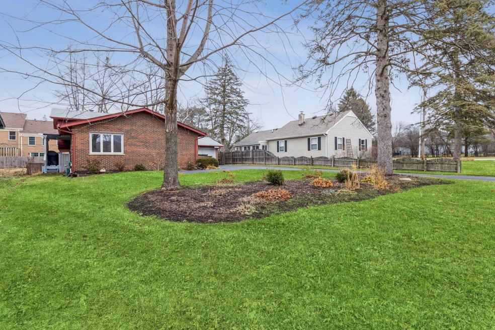 633 E 8th Ave, Naperville, IL 60563 - photo 1