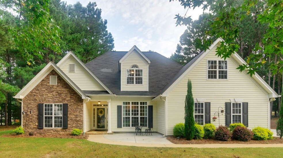 100 Fenhurst Point, Senoia, GA 30276 - photo 1