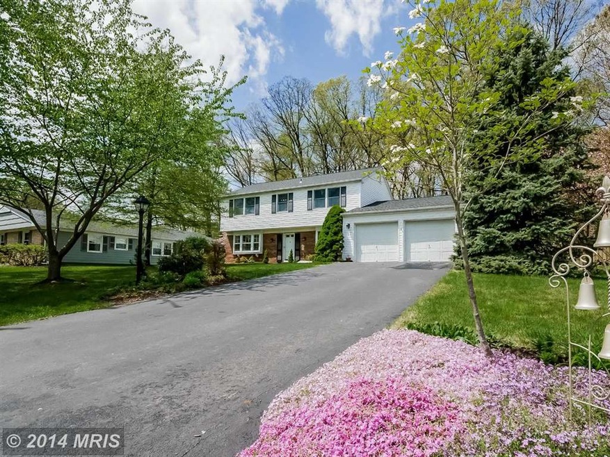 13159 Madonna Ln, Fairfax, VA 22033 - photo 1