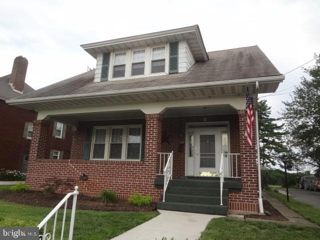 533 E King St, Littlestown, PA 17340 - photo 1