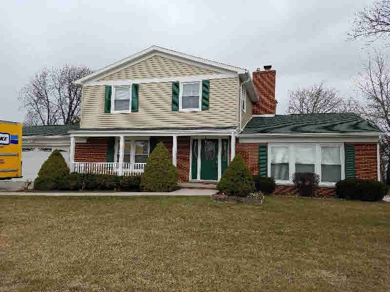 Over 2,200 sq ft with 4 bedrooms, 2 full and 2 hal