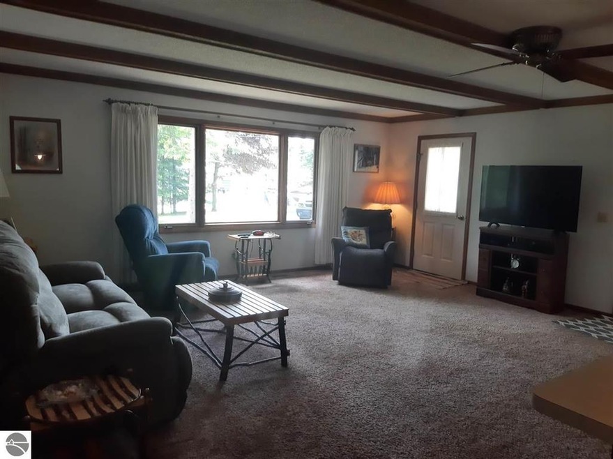 2262 W Engel Rd, West Branch, MI 48661 - photo 1