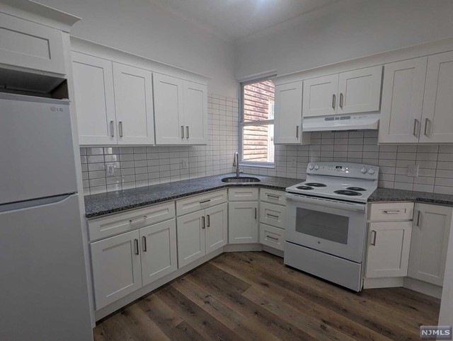 136A Sherman Ave unit 1, Jersey City, NJ 07307 - photo 1