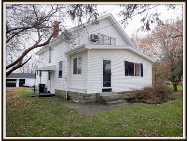 7313 Nash Rd, North Tonawanda, NY 14120 - photo 1