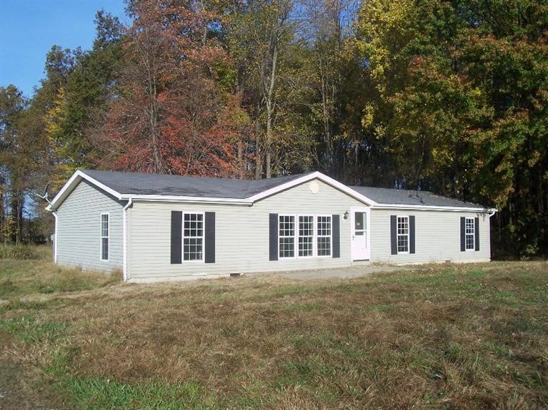 19833 Victory Ln, Fayetteville, OH 45118 - photo 1