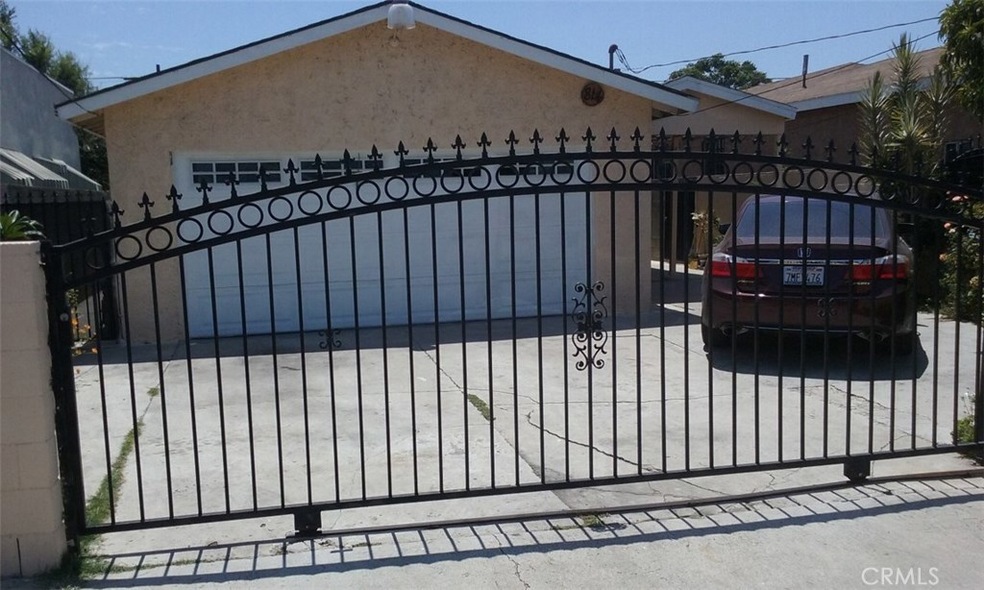 814 W Poplar St, Compton, CA 90220 - photo 1