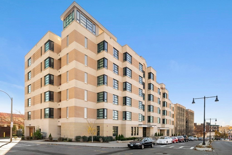 1650 Commonwealth Ave unit 606, Boston, MA 02135 - photo 1