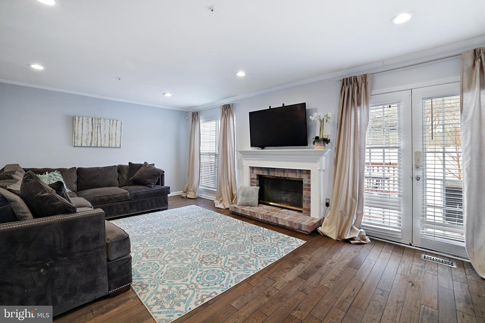 10848 Sherwood Hill Rd, Owings Mills, MD 21117 - photo 1