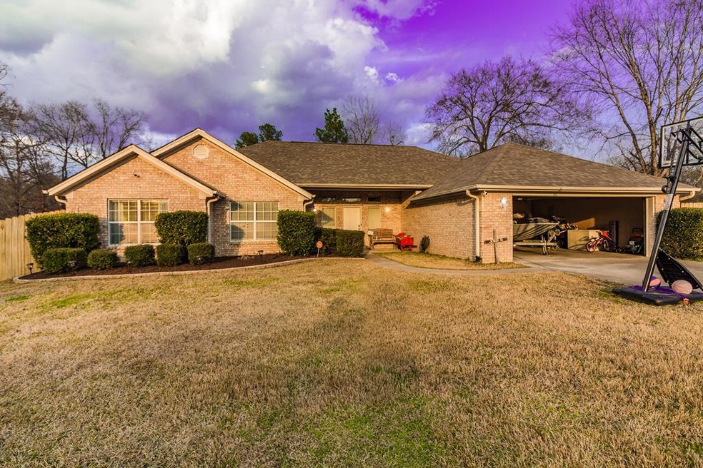 146 Browning Place, Lufkin, TX 75904 - photo 1