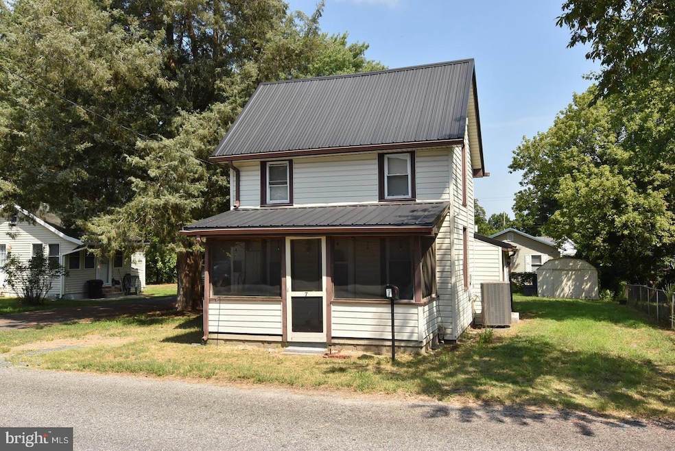 Under Contract $200,000