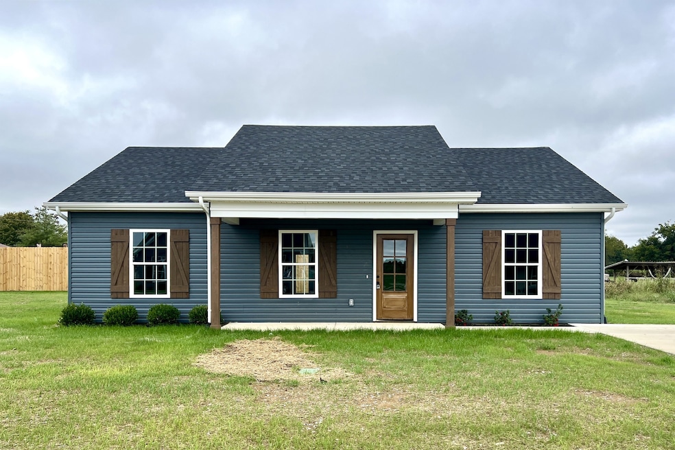 1111 Brooks Ave, Franklin, KY 42134 - photo 1