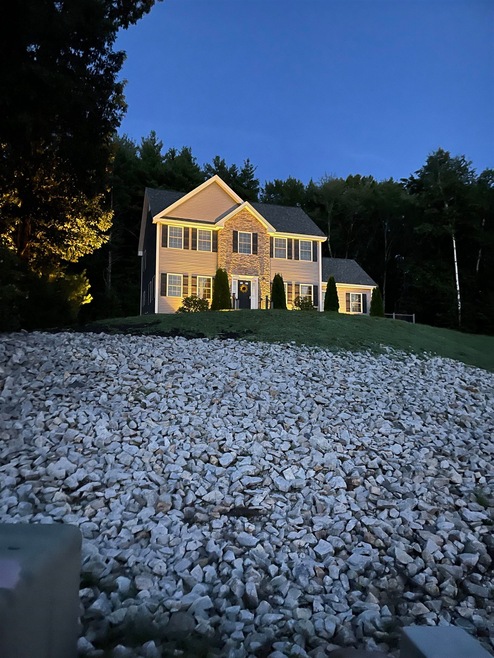 11 Post Rd, Hooksett, NH 03106 - photo 1