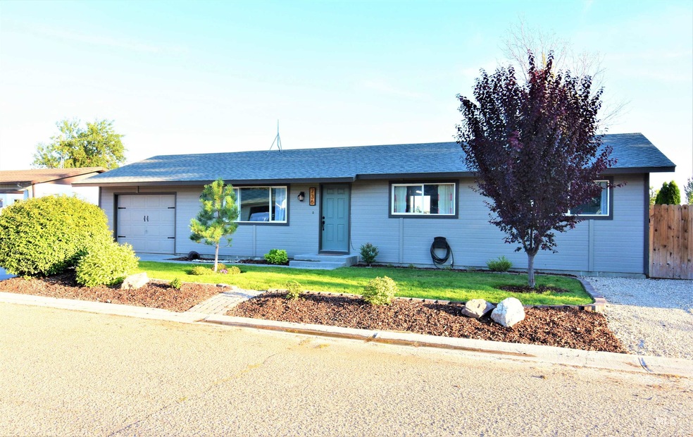 736 Audrey Dr, Homedale, ID 83628 - photo 1