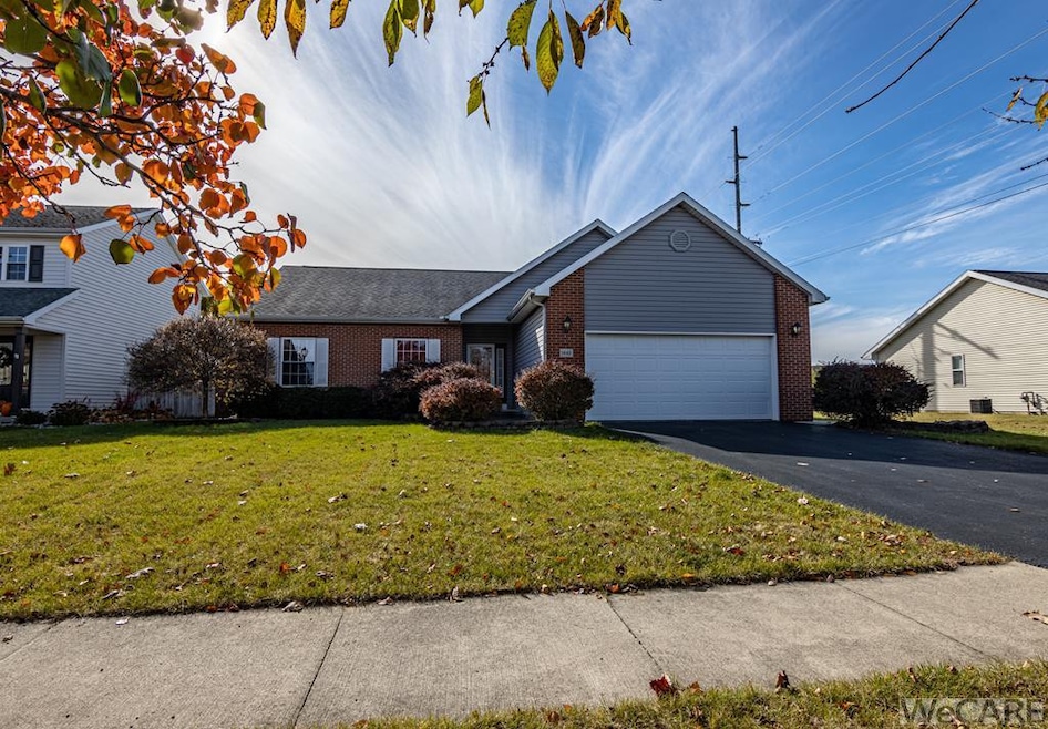 1443 Misty Oaks Dr, Findlay, OH 45840 - photo 1