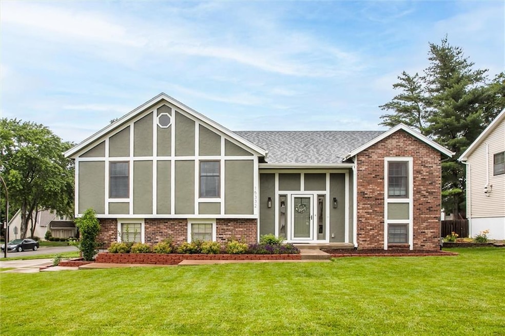 15332 W 82nd St, Lenexa, KS 66219 - photo 1