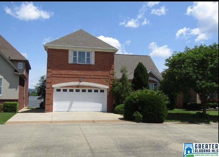 229 Lakepoint Dr, Gadsden, AL 35901 - photo 1