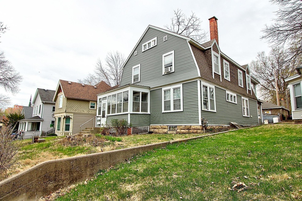 717 W 3rd St, Red Wing, MN 55066 - photo 1