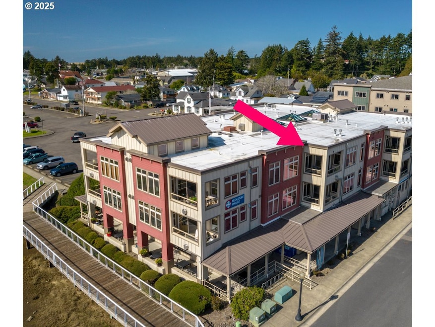 75 Harbor St unit 304, Florence, OR 97439 - photo 1
