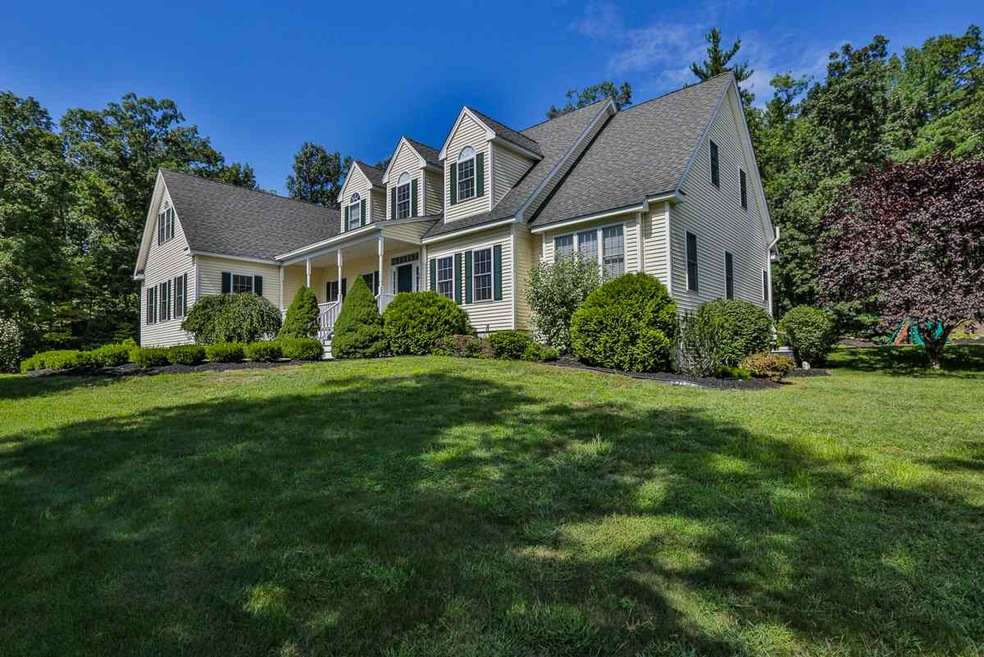 48 Dogwood Cir, Pelham, NH 03076 - photo 1