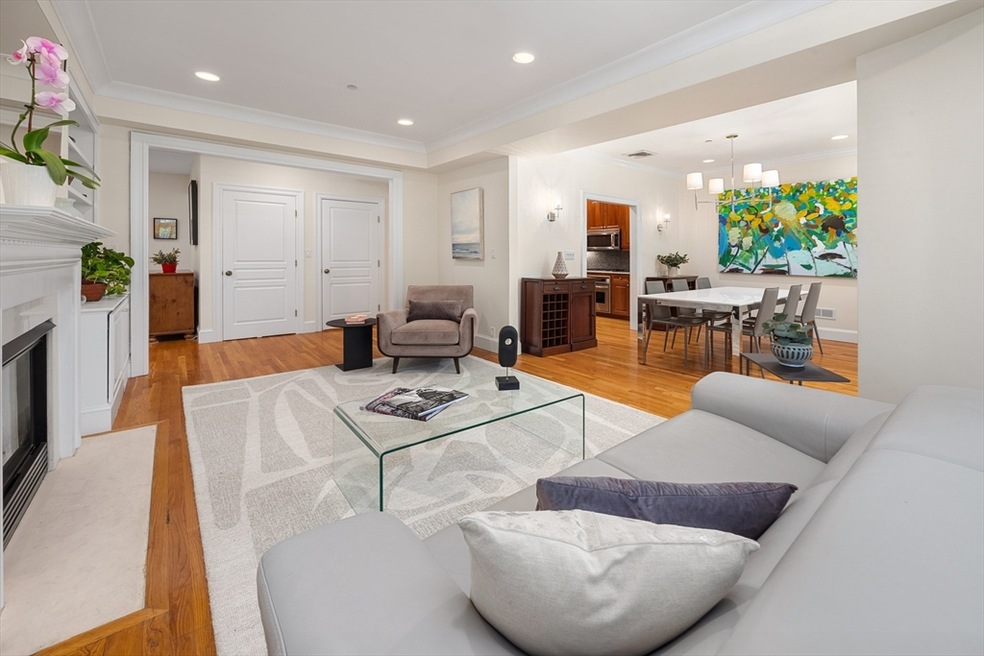 1861 Beacon St unit 1, Brookline, MA 02445 - photo 1