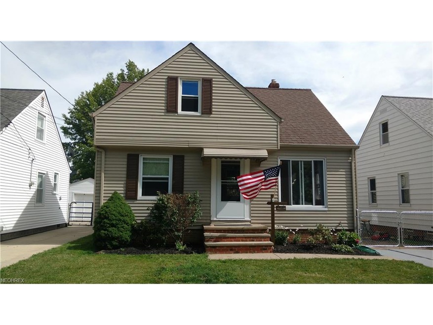 Come see this nicely appointed 3 bedroom bungalow 