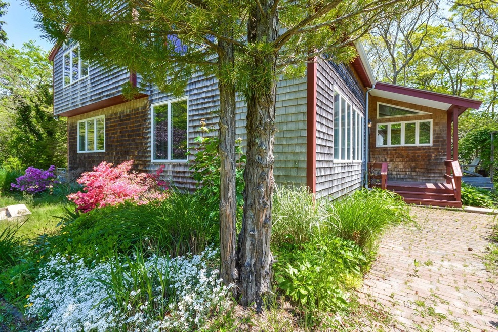 30 Hilton Ave, Woods Hole, MA 02543 - photo 1