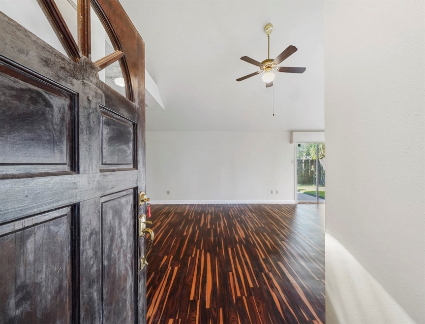 3623 Storm Creek Dr, Houston, TX 77088 - photo 1