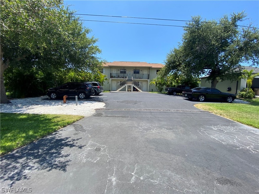 4516 SW 10th Ave unit 201, Cape Coral, FL 33914 - photo 1