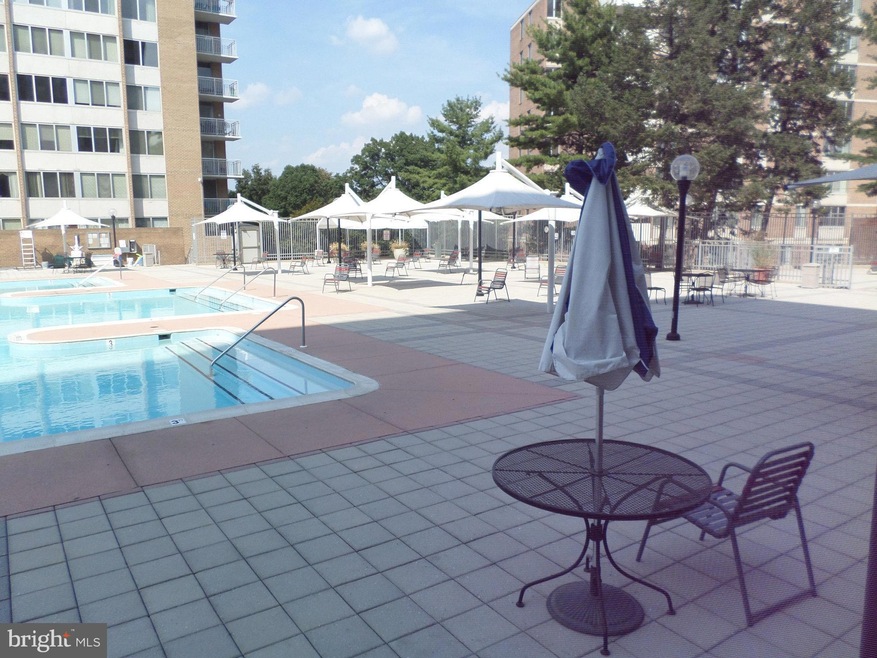 Van Ness East unit 930, Washington, DC 20008 - photo 1