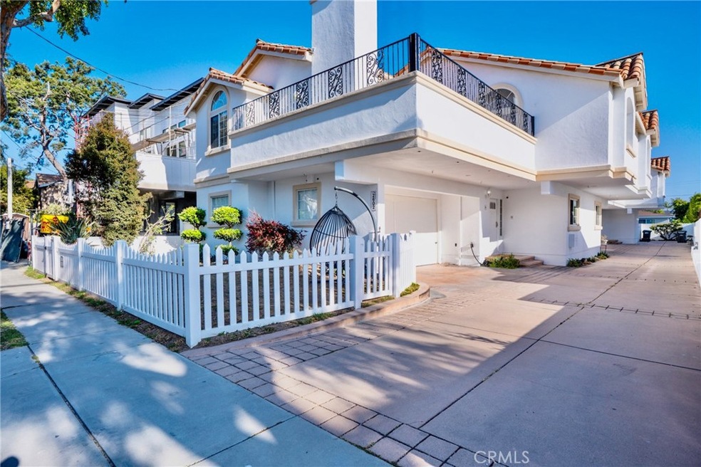 2602 Grant Ave unit A, Redondo Beach, CA 90278 - photo 1