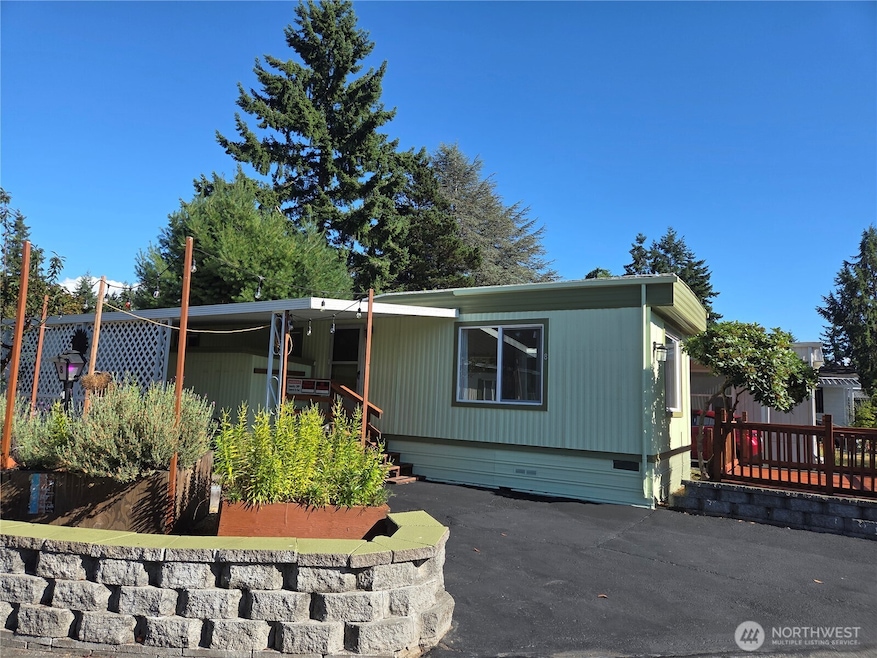 5220 176th St SW unit 8, Lynnwood, WA 98037 - photo 1