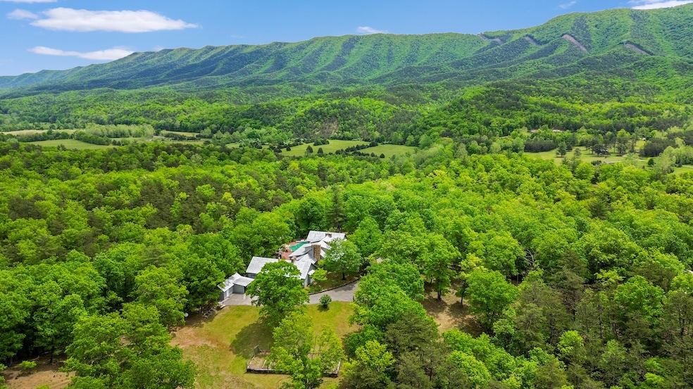388 Hemlock Ridge Lane, Catawba