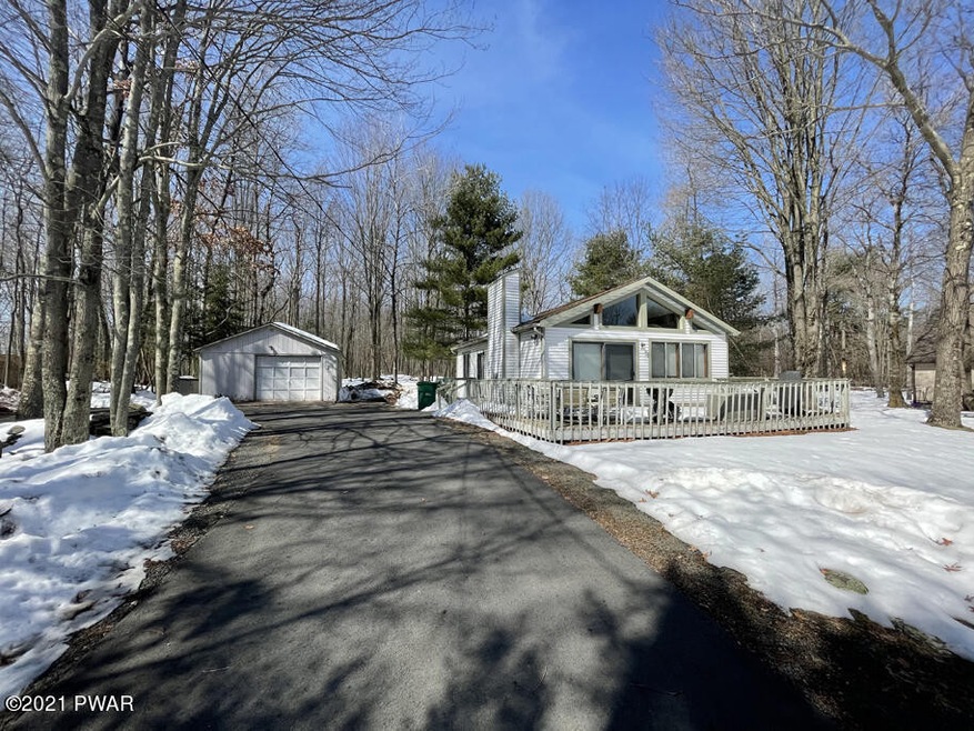 11 Cottonwood Dr, Hawley, PA 18428 - photo 1