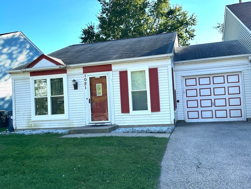 1021 Perry Dr, Algonquin, IL 60102 - photo 1