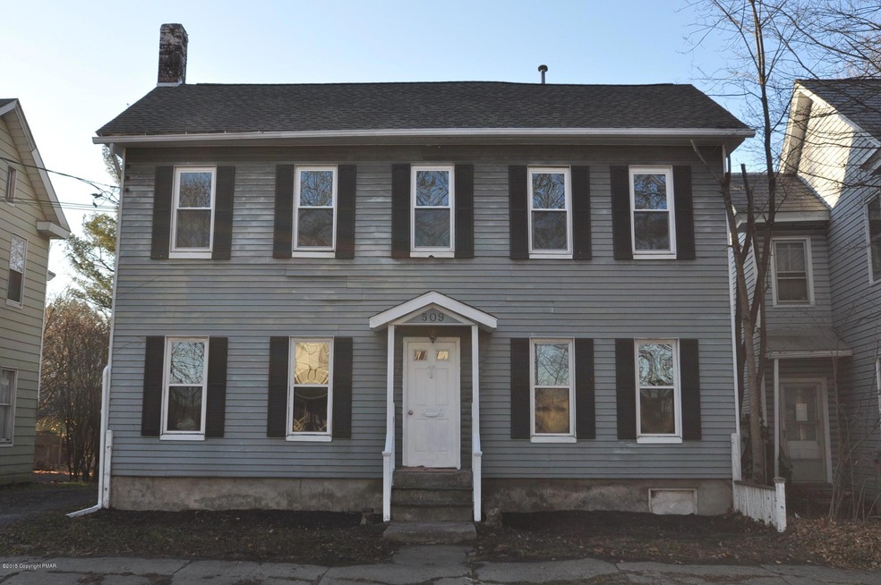 509 N 5th St unit 1st Floor, Stroudsburg, PA 18360 - photo 1