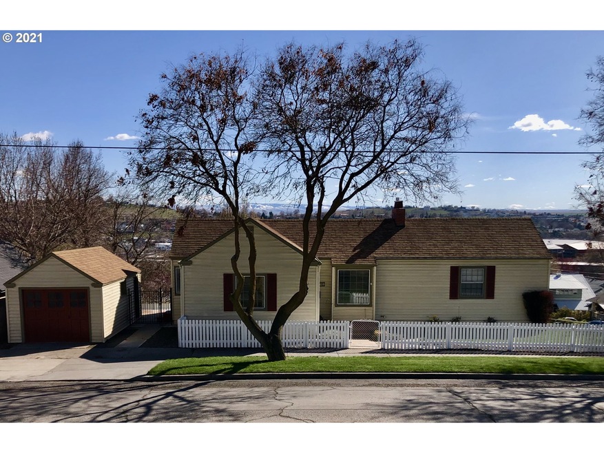 1014 NW Despain Ave, Pendleton, OR 97801 - photo 1