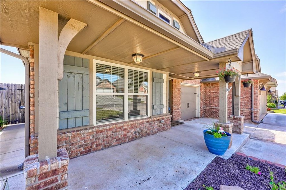 1000 Samantha Ln, Moore, OK 73160 - photo 1