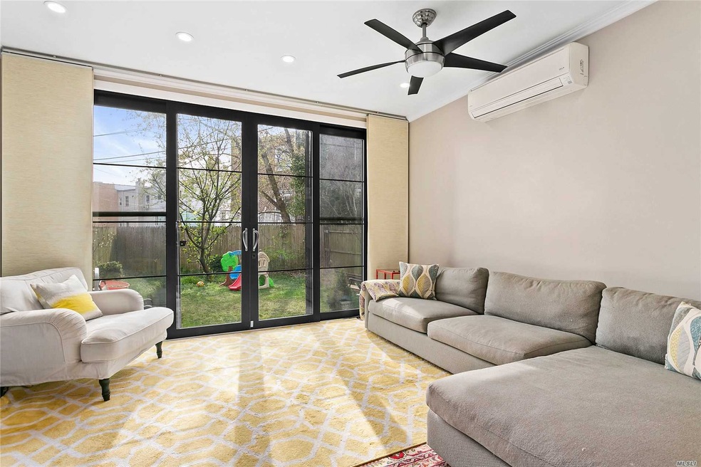 45-18 Newtown Rd, Long Island City, NY 11103 - photo 1