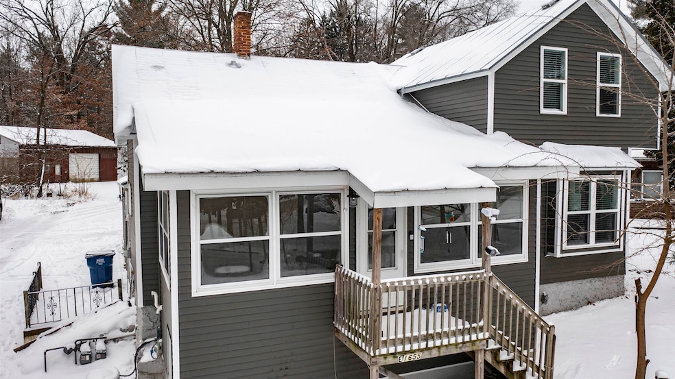 E1655 Grandview Rd, Waupaca, WI 54981 - photo 1